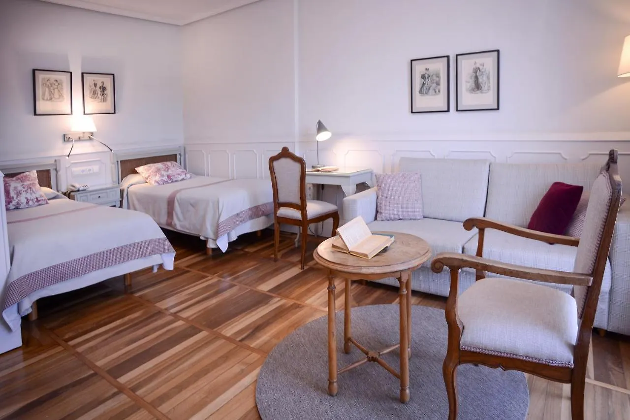 Hotel Alcazar Irun Spanien