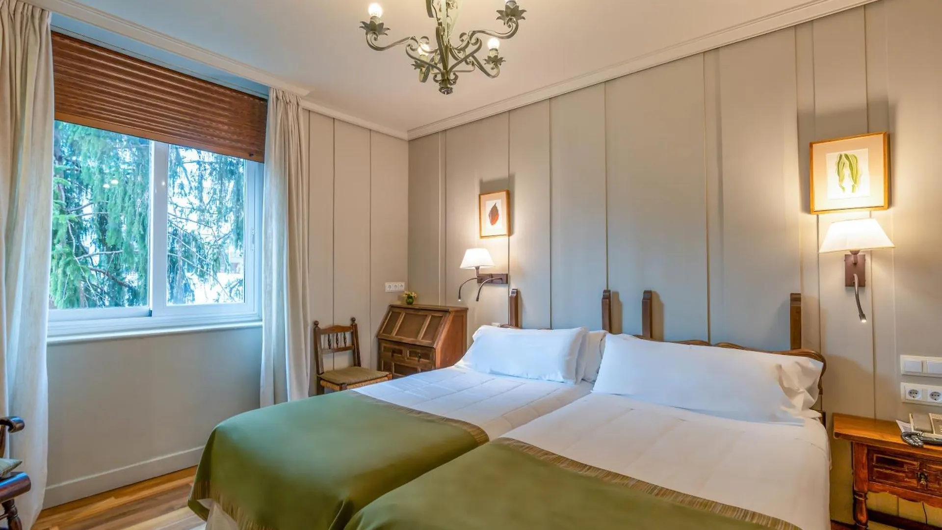 Hotel Alcazar Irun 3*,